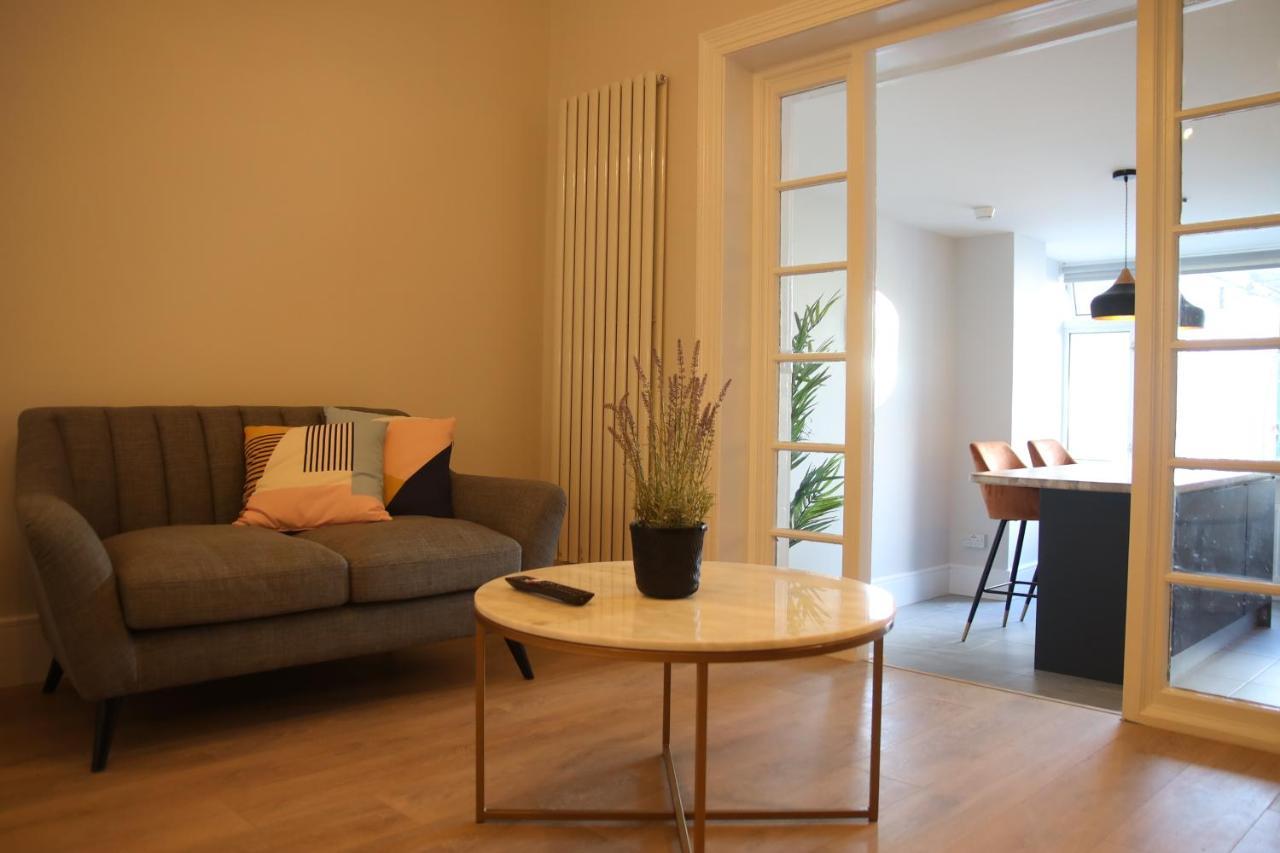 קורק Crawford House- Scholarlee Living Apartments מראה חיצוני תמונה